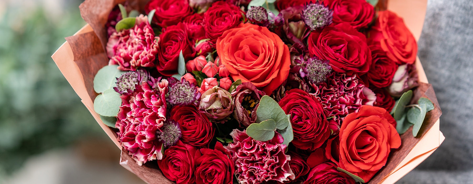 Bright red bouquet of roses 