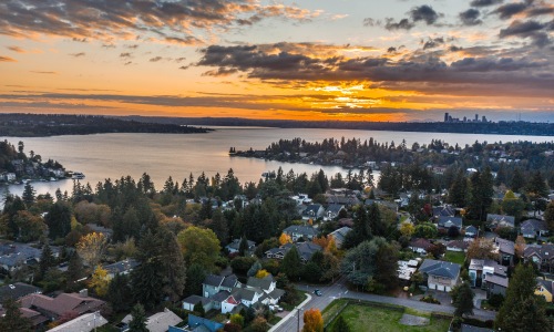 Your Guide to Living in Kirkland, WA Cover Image